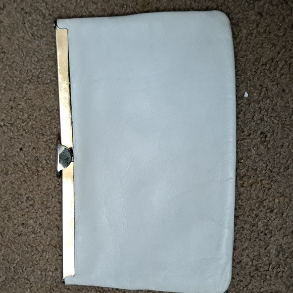 White Vintage Genuine Leather Clutch - Picture 3 of 12
